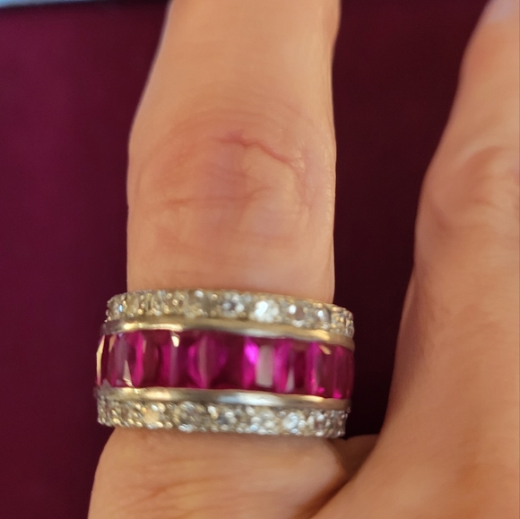 Beautiful vintage 925 ruby and cz ring - Picture 5 of 9